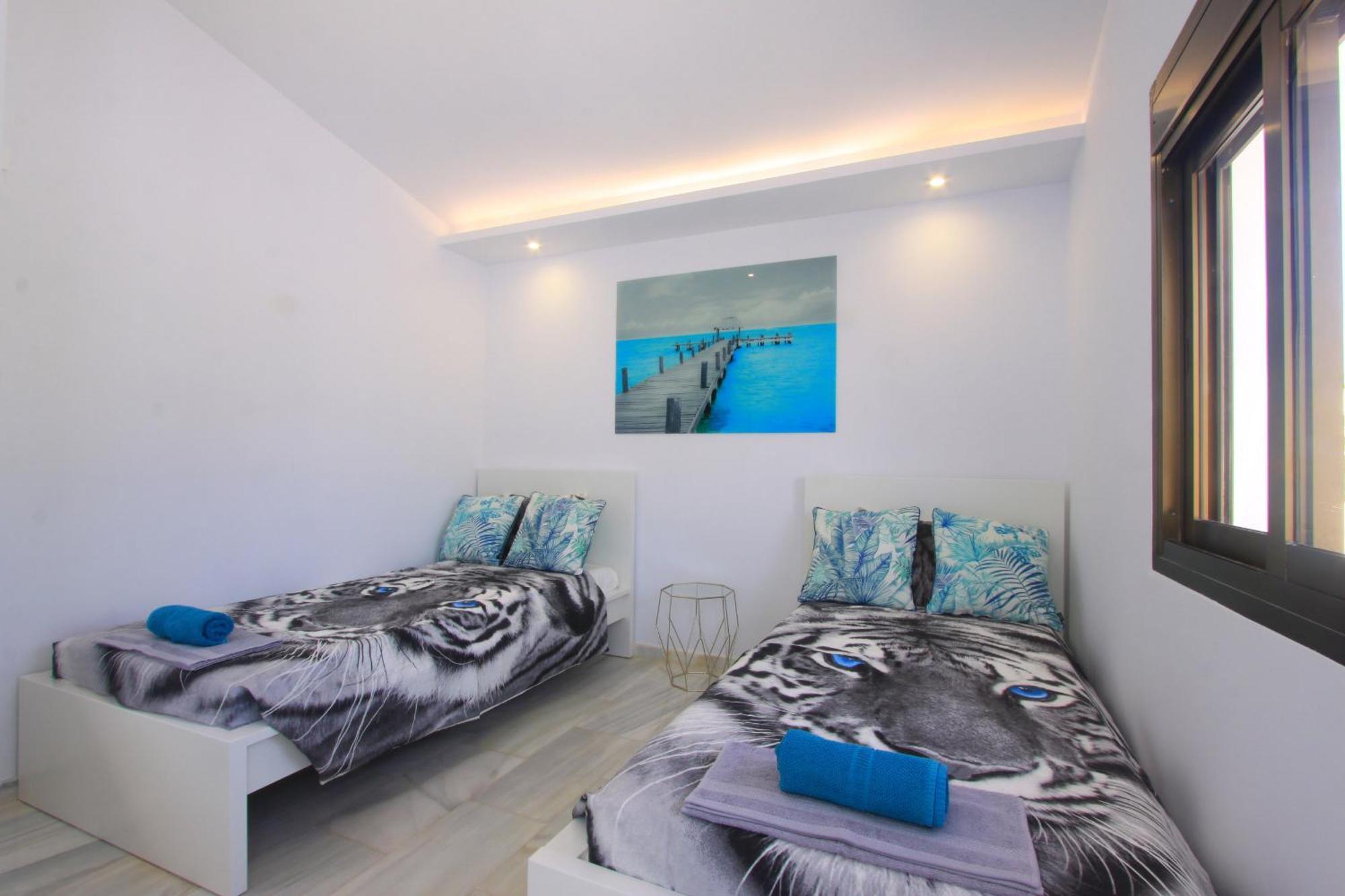 1108 Beachfront 2 Apartments With Roofterrace 80Mtrgt Beach 3 Pools Μαρμπέλλα Εξωτερικό φωτογραφία