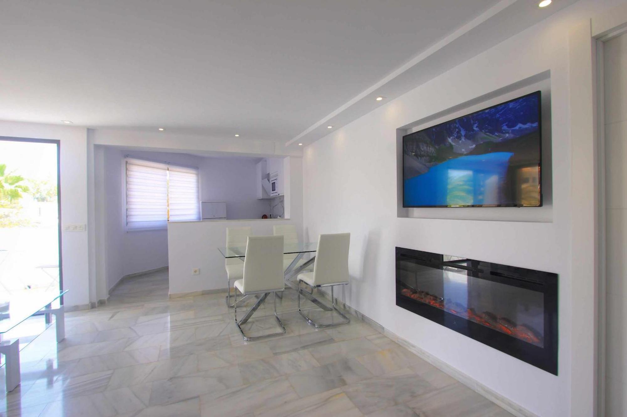 1108 Beachfront 2 Apartments With Roofterrace 80Mtrgt Beach 3 Pools Μαρμπέλλα Εξωτερικό φωτογραφία