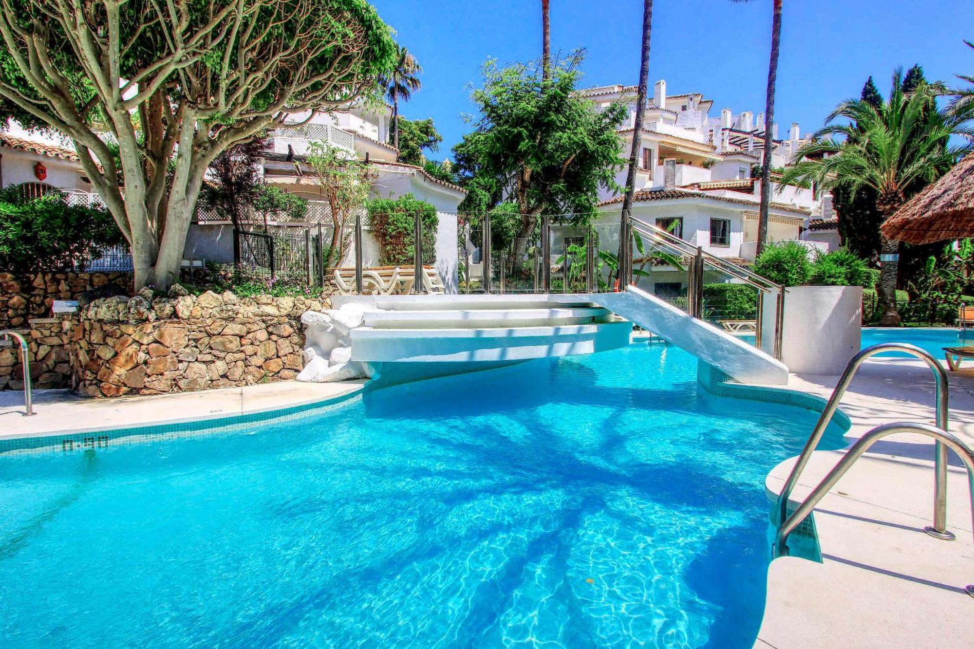 1108 Beachfront 2 Apartments With Roofterrace 80Mtrgt Beach 3 Pools Μαρμπέλλα Εξωτερικό φωτογραφία